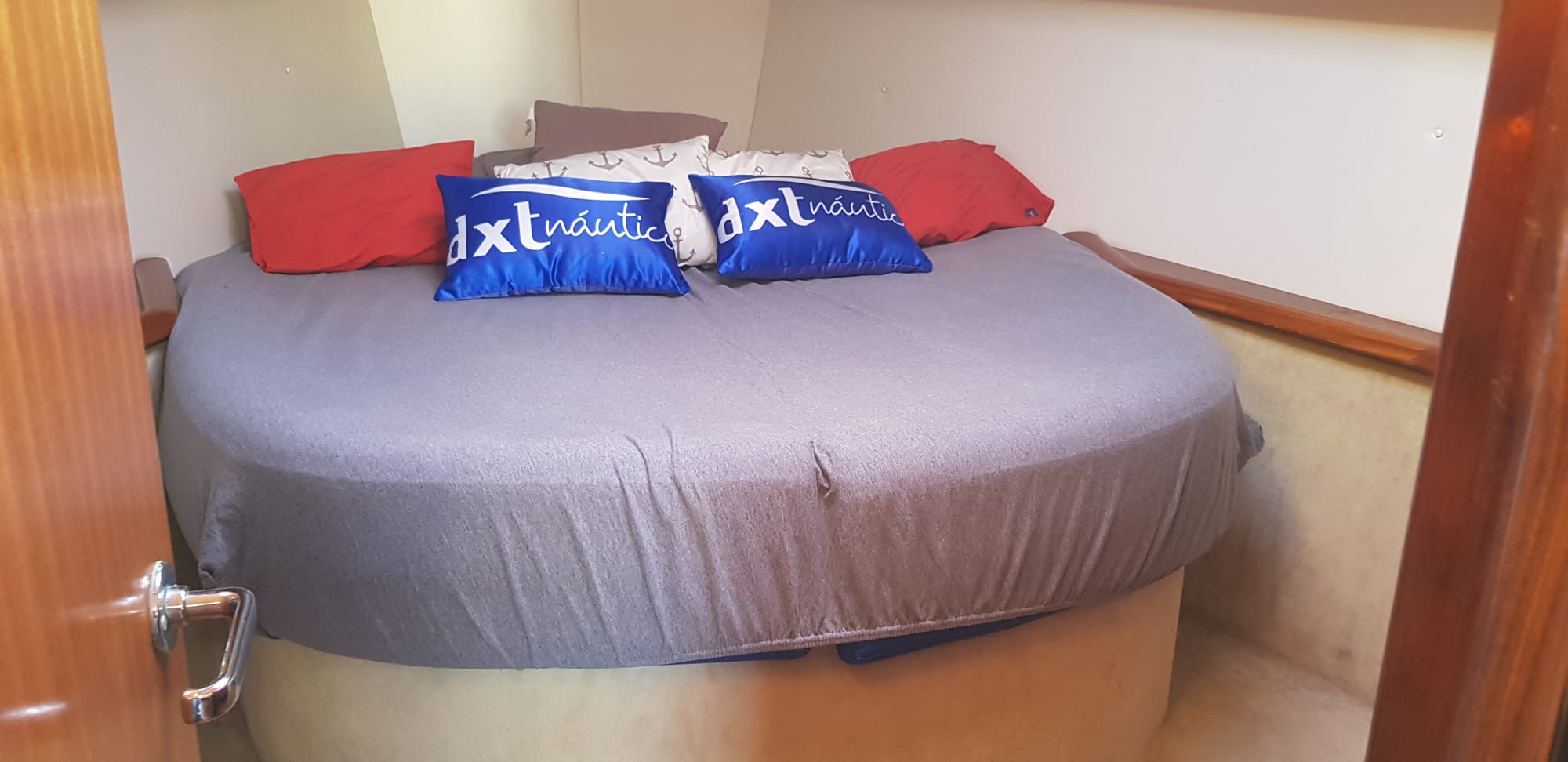 Barco Insignia de la escuela