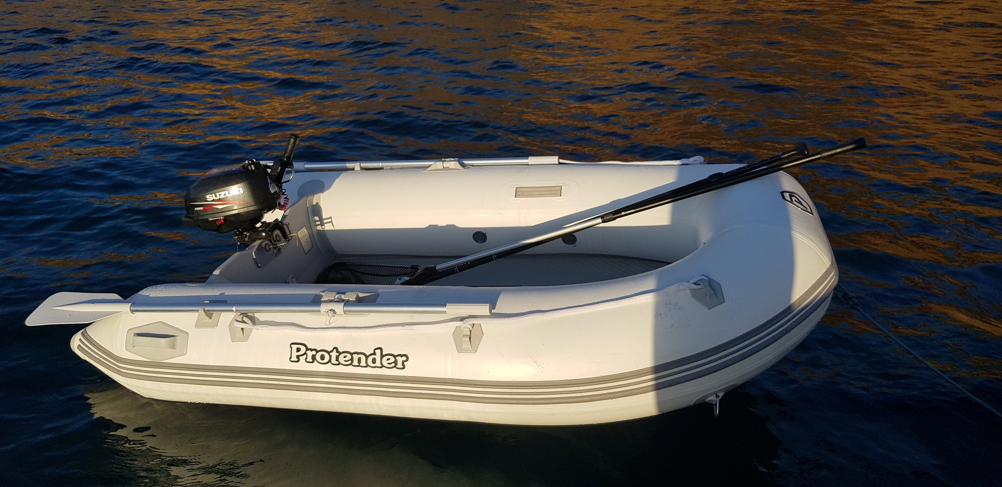 Comanche Sailing Auxiliary