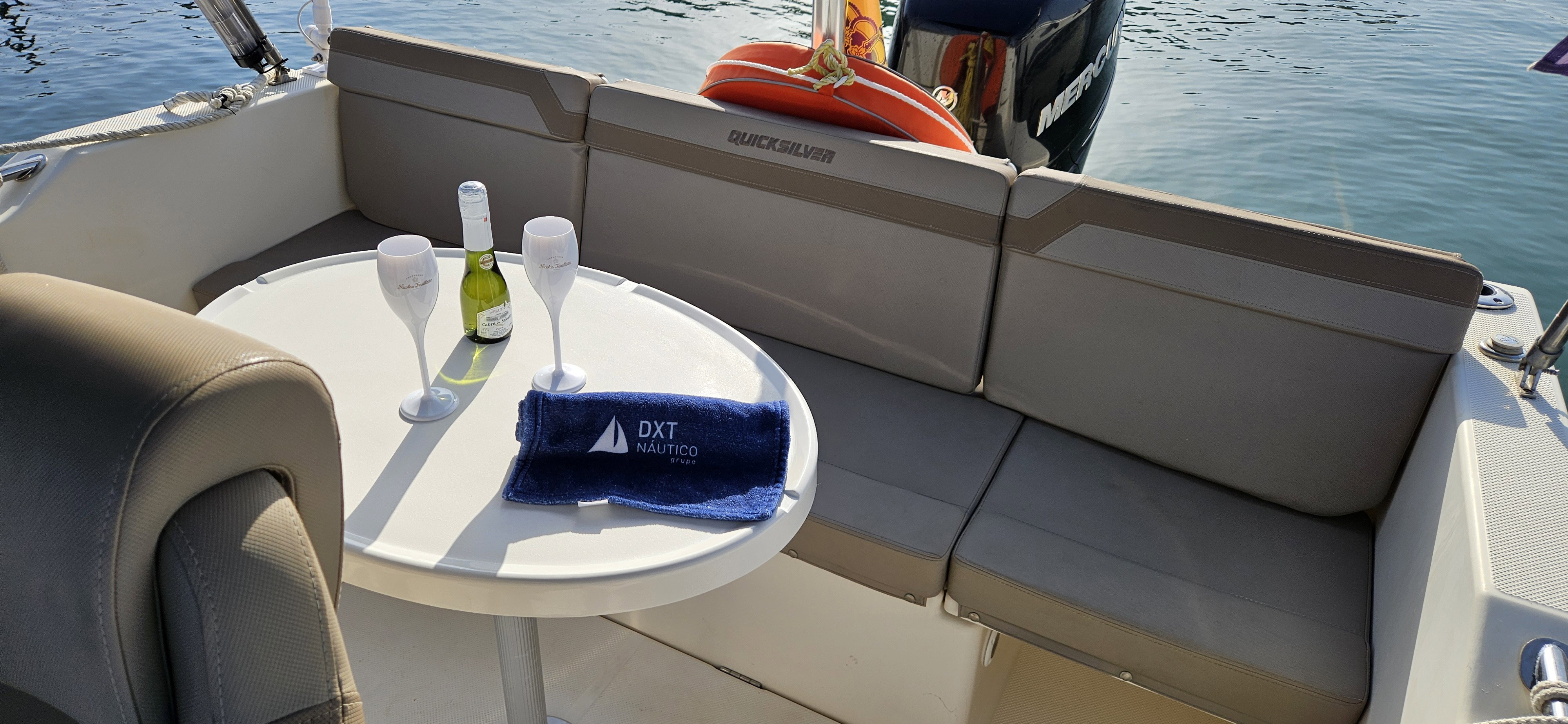 Speedboat with 250 hp engine
