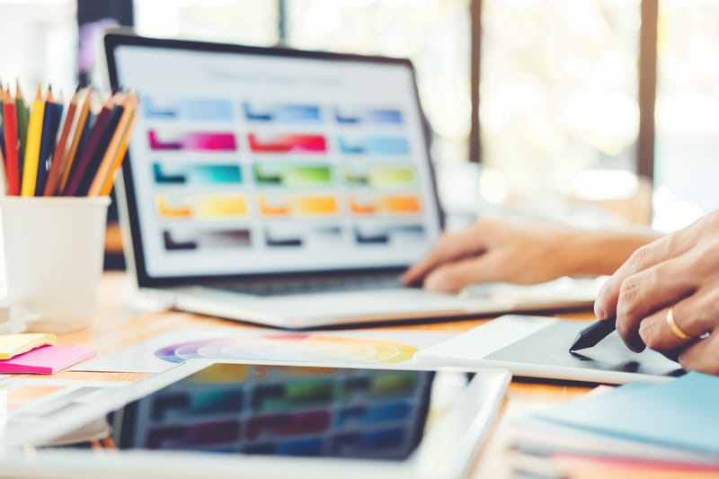 LEARN WHY GRAPHIC DESIGN IS ESSENTIAL FOR SMALL BUSINESSES LIKE YOURS!