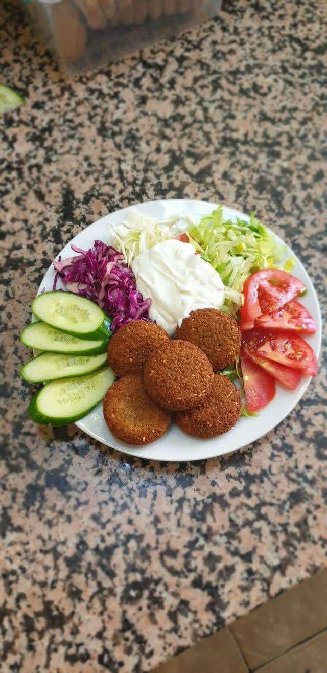 FALAFEL TALÍŘ