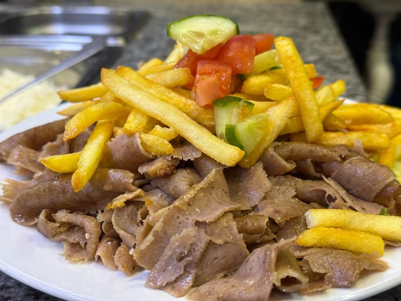 KEBAB TALÍŘ S HRANOLKY