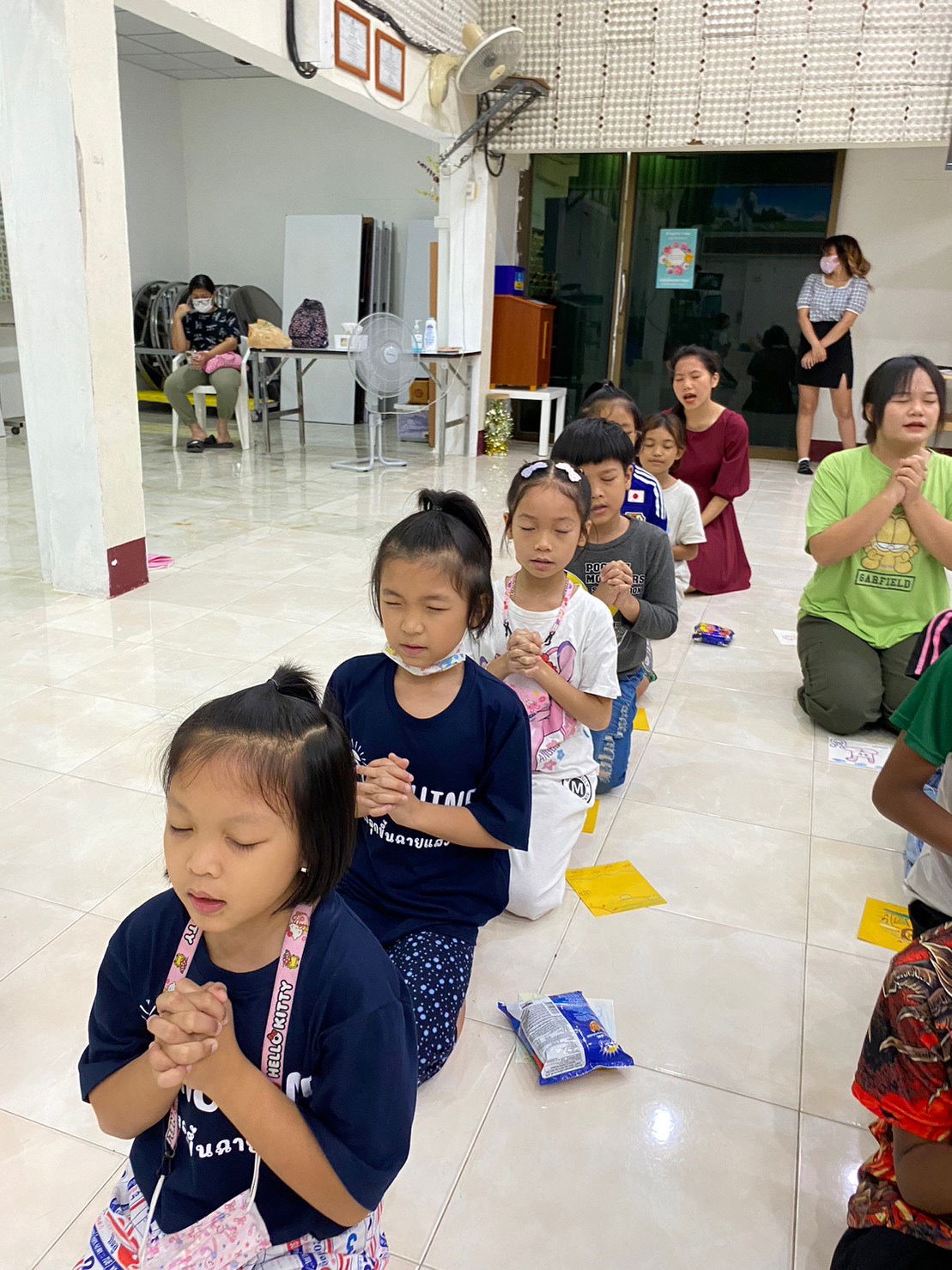 ชั้นรวีสำหรับเด็กๆร่มพระพร