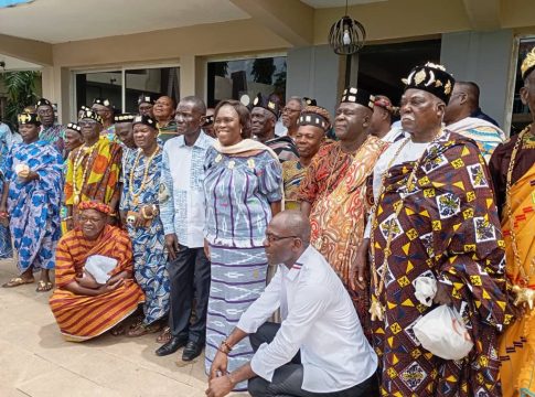 La candidate Simone Ehivet Gbagbo prévoit autoriser les chefs traditionnels à faire la politique