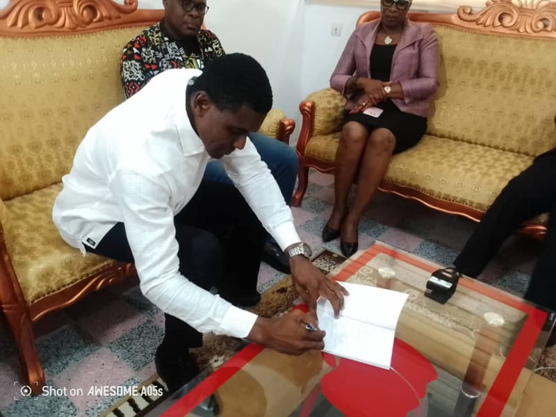 "Kotrohou" le 1er bébé littéraire du journaliste Olvis Dabley est désormais disponible