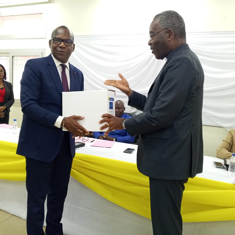 DGEM : L'ancien PCA le très révérend prof. David Kouadio passe le relais au Dr Jean-Marc Anga