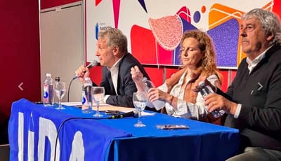 CONFERENCIA EN LA FERIA DEL LIBRO CON SERGIO ROMERO, MAIA VOLKOVINSKY Y GUSTAVO CIAMPA
