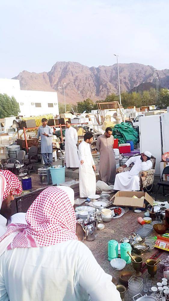 انتعاش كبير في سوق الحراج مع بدء موسم العمرة