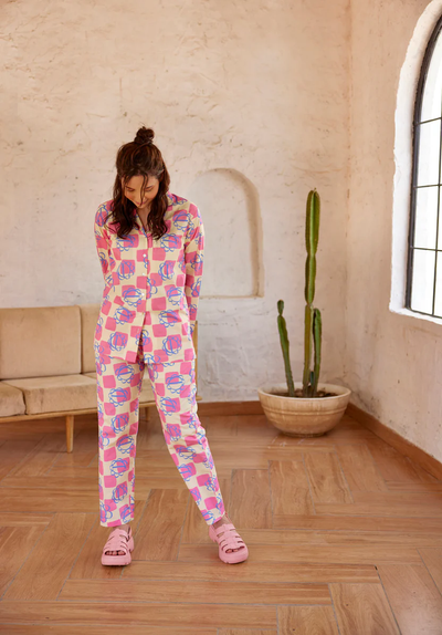 Cotton Night Dresses vs. Linen: Which Is the Best Fabric for Ladies in 2025?