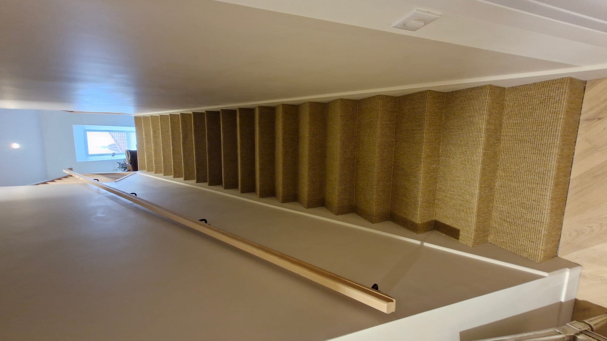 Pose de garde corps et de main courante en hêtre