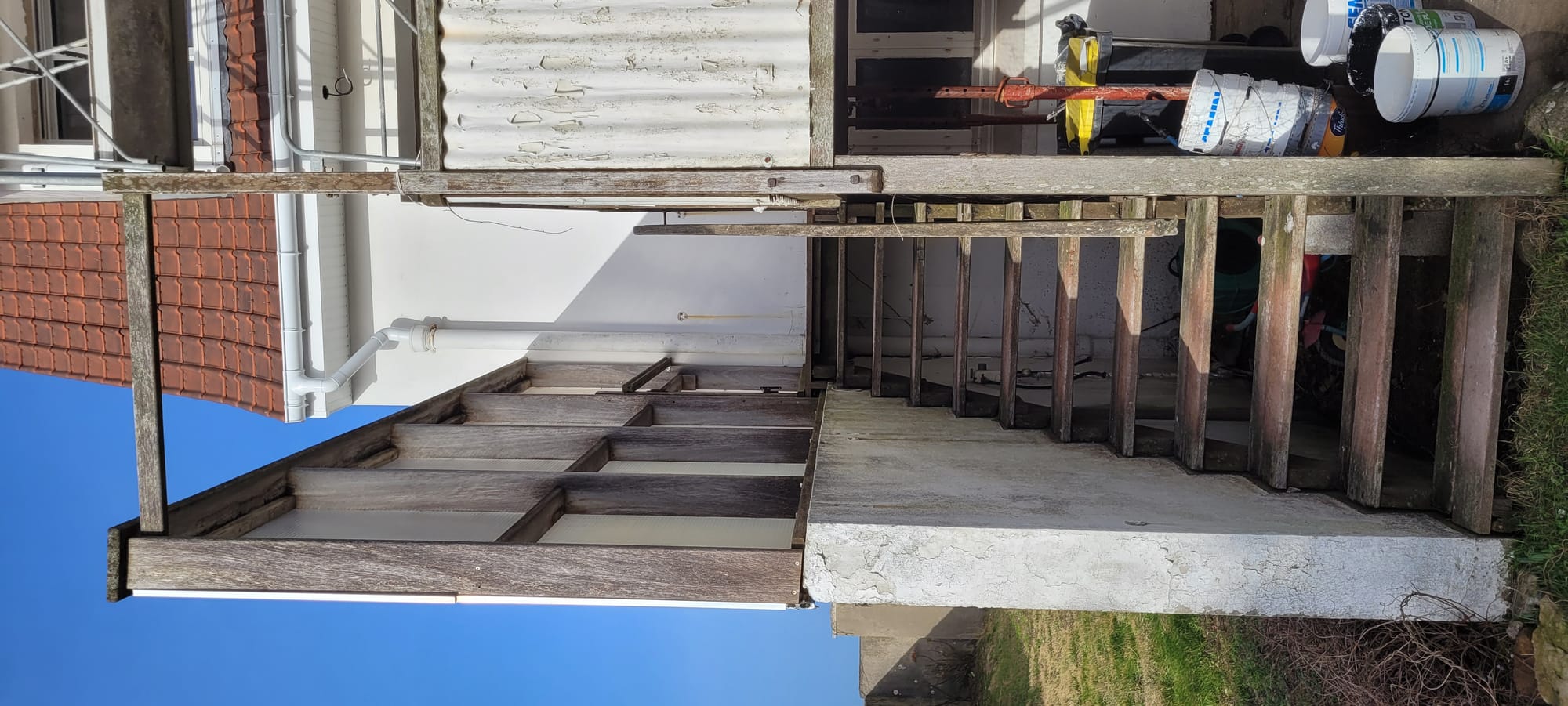 Bardage ajouré , escalier et garde corps