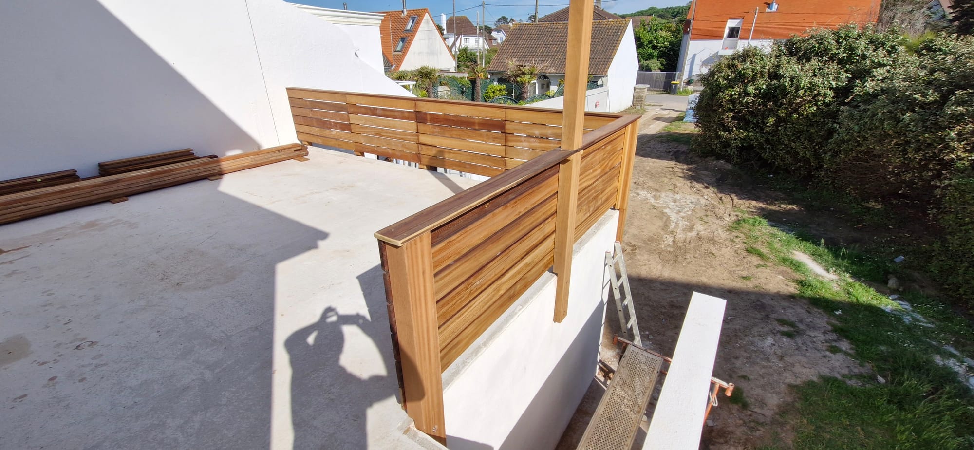 Bardage ajouré , escalier et garde corps