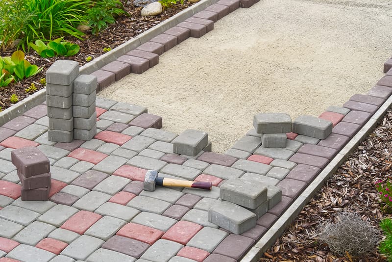 BLOCK PAVING DRIVEWAYS