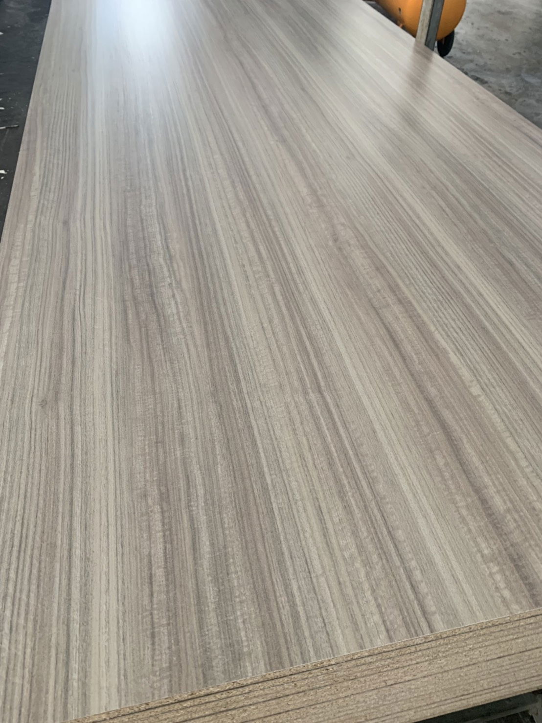 ปิดผิวเมลามีน