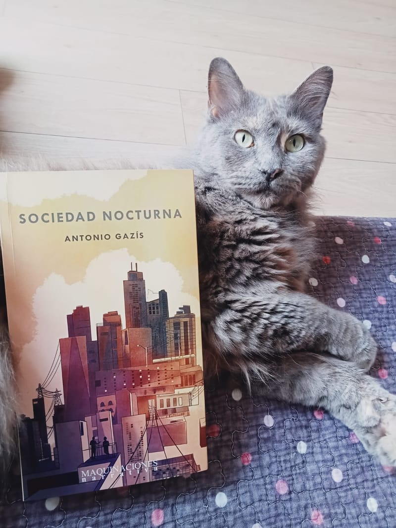 Una sociedad nocturna