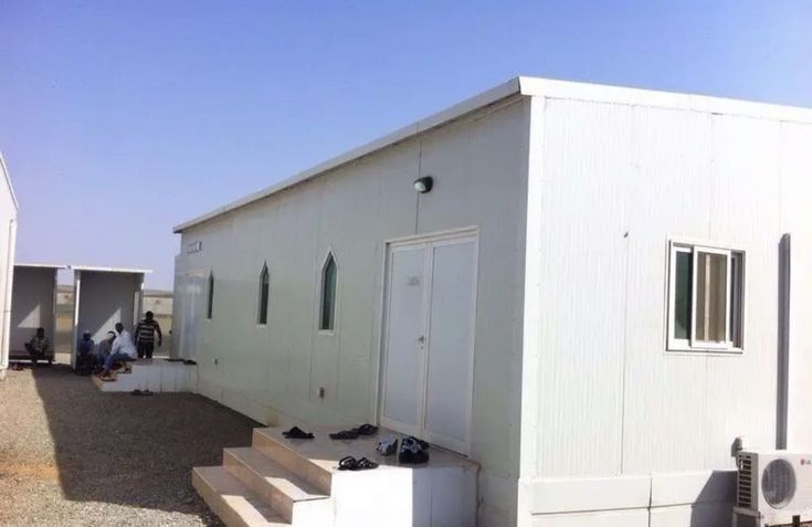 🏗️ ساندويتش بانل سقف: الحل المثالي لتغطية الأسطح بأداء عالي وتكلفة منخفضة!