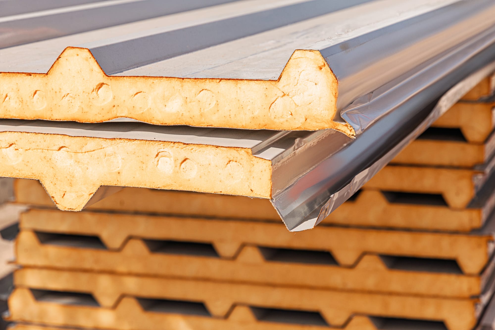 ساندوتش بنل جدة حي الاجاويد الحل العصري للبناء السريع