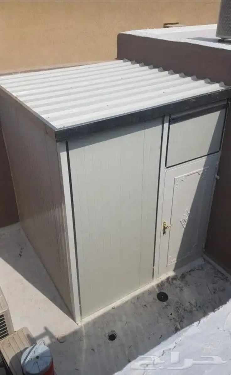 حلول ذكية للأسقف باستخدام تكنولوجيا ساندوتش بانل
