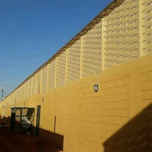 سواتر بلاستيك للوش مصممة بنظارات ثلاثية الأبعاد