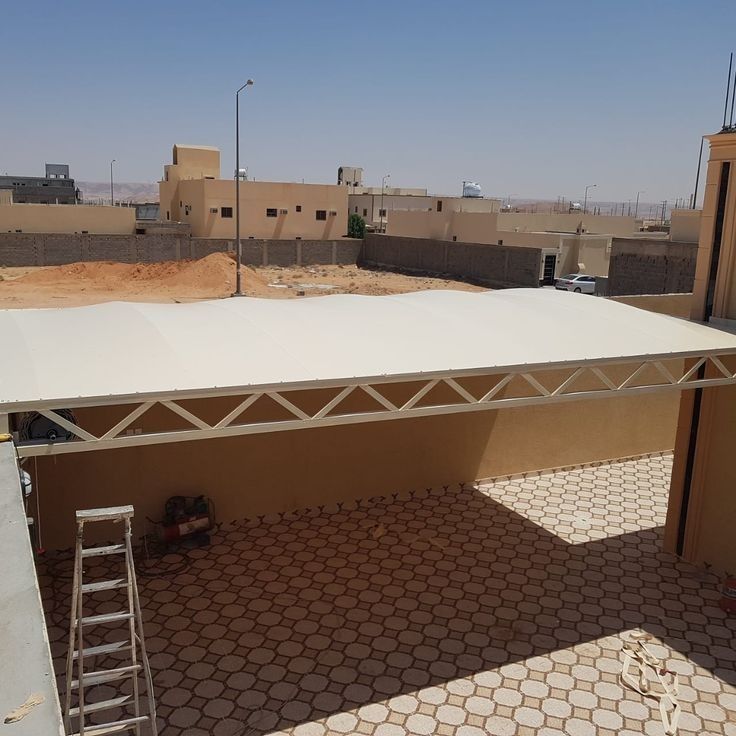 مظلة السيارة الداخلية من كراج تتحمل حرارة السيارة والغبار