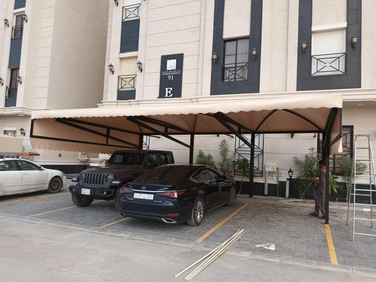 مظلة سيارات حديد في جدة