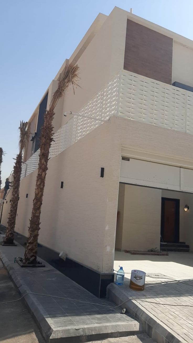 alt="ساتر أبجور قانونا في المنازل بجدة"