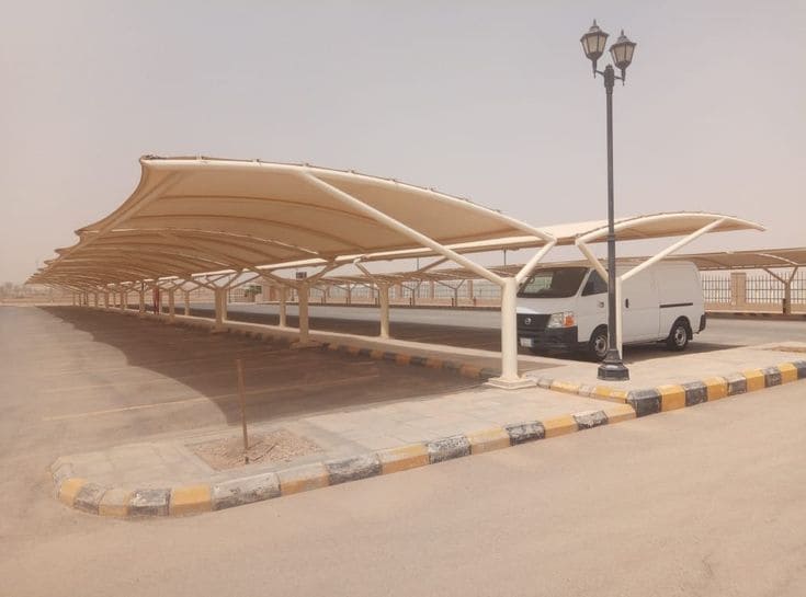 تم الانتهاء من عمل مظلة كابولي في منطقة المحاميد للسيارات جدة