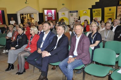 Powiatowe Forum Organizacji Pozarządowych w Chmielnie – dwa dni inspiracji, współpracy i społecznej energii 🌿💬