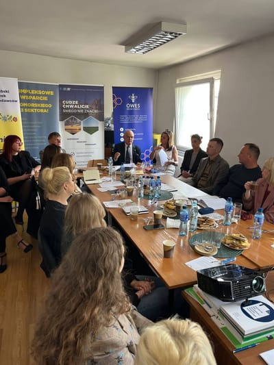 Śniadanie biznesowe w powiecie kartuskim – przedsiębiorczość i rynek pracy