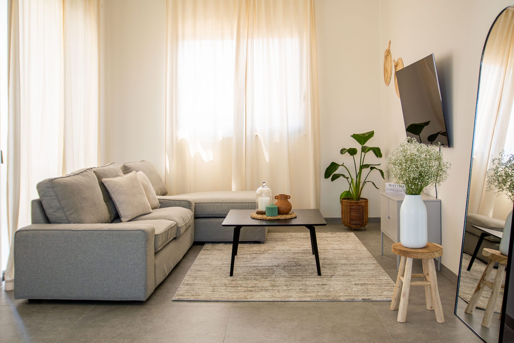 הלקוח: זוג + 4 מתבגרים