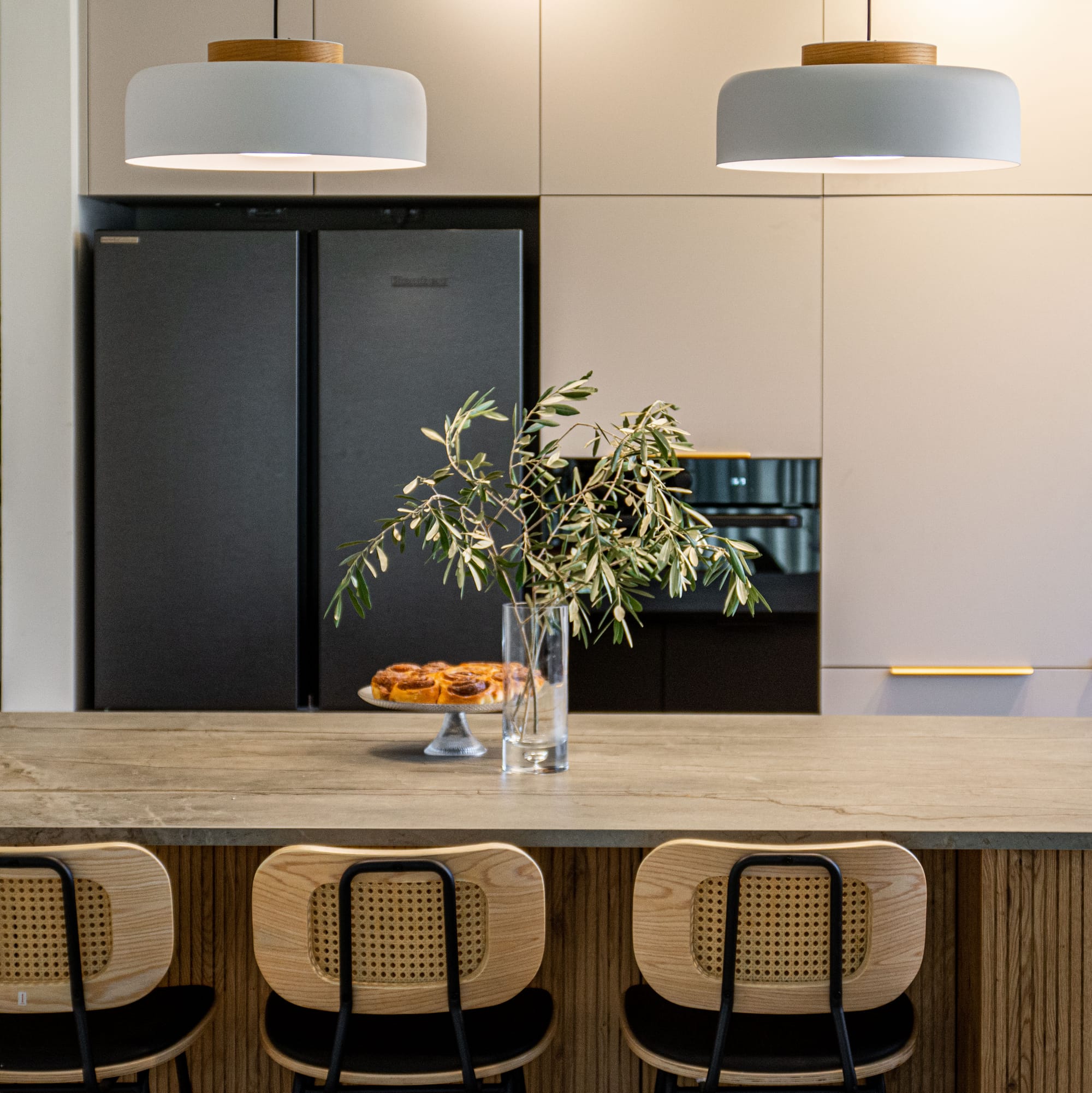 הלקוח: זוג + 4 מתבגרים