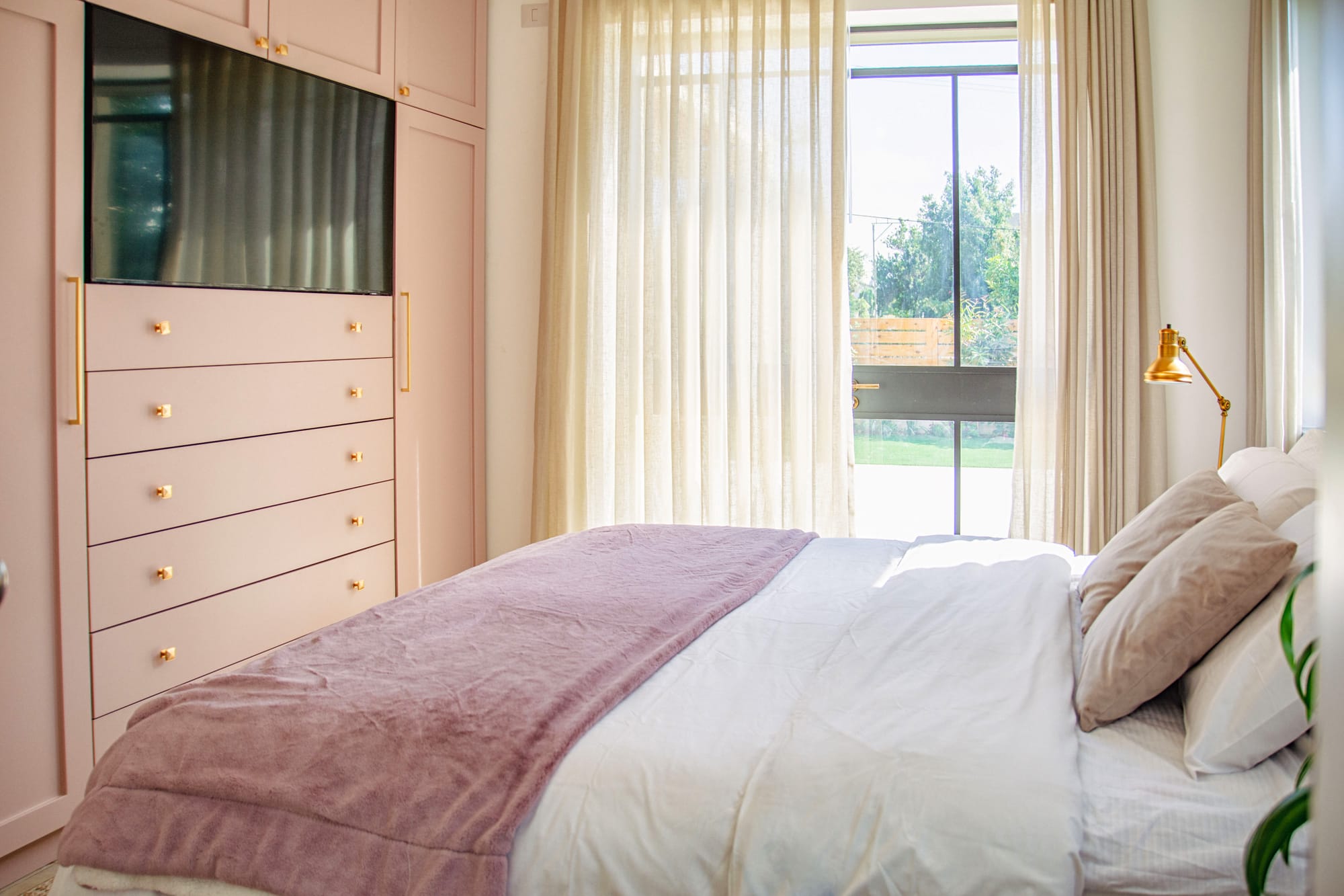 הלקוח: אישה בשנות ה-60 לחייה.