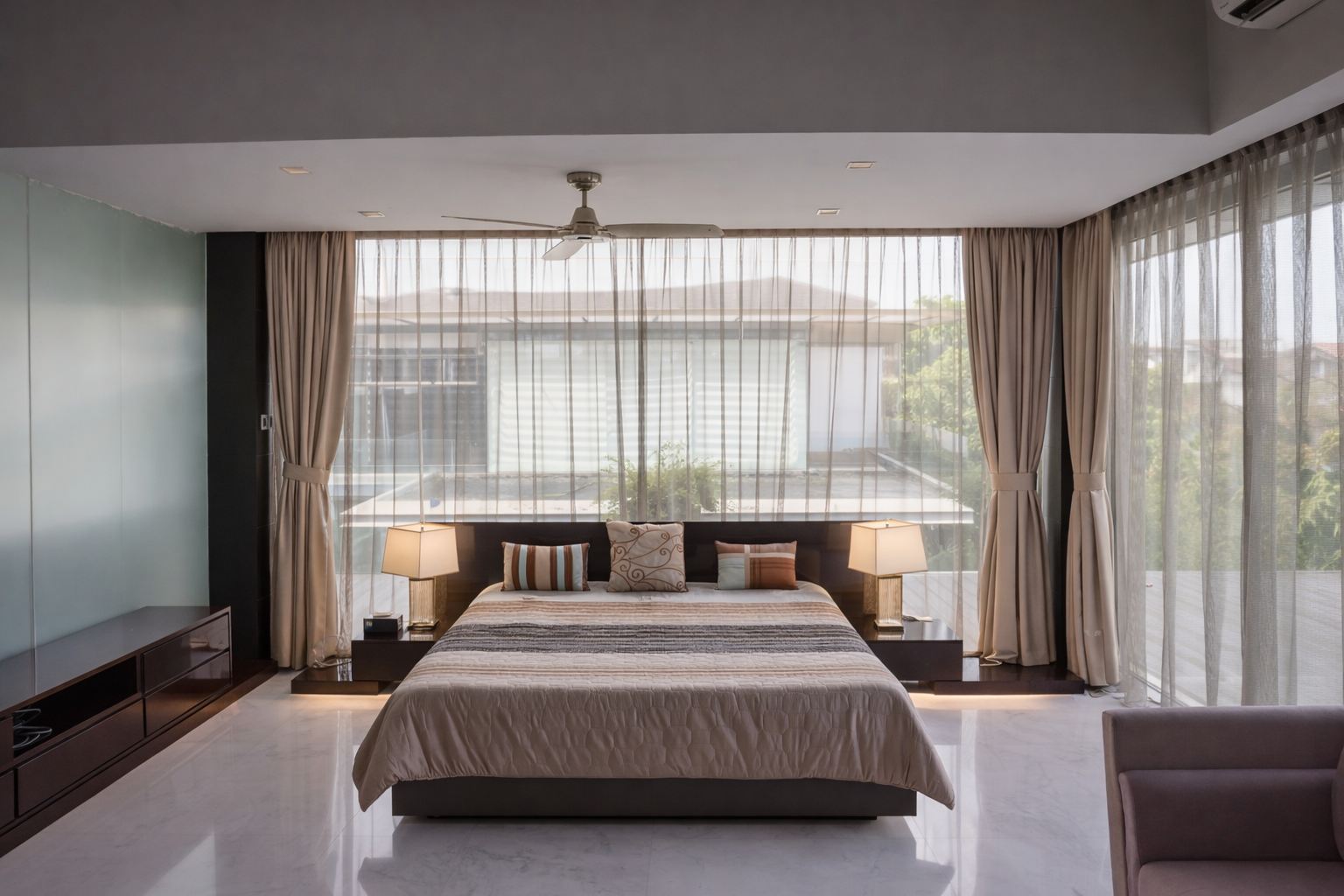 Waterfront Bungalow at Ocean Drive