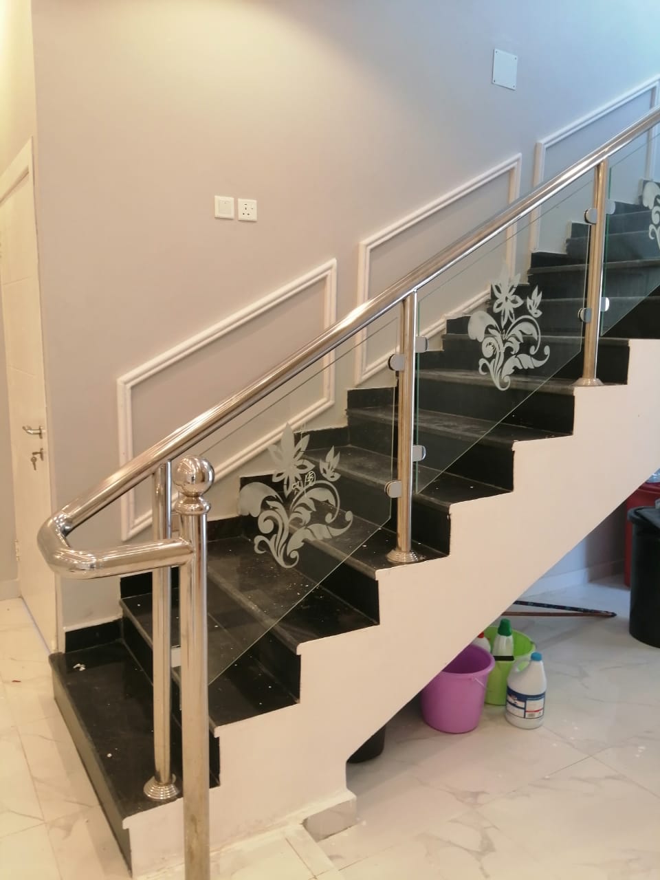 تركيب درابزين زجاج بالدمام