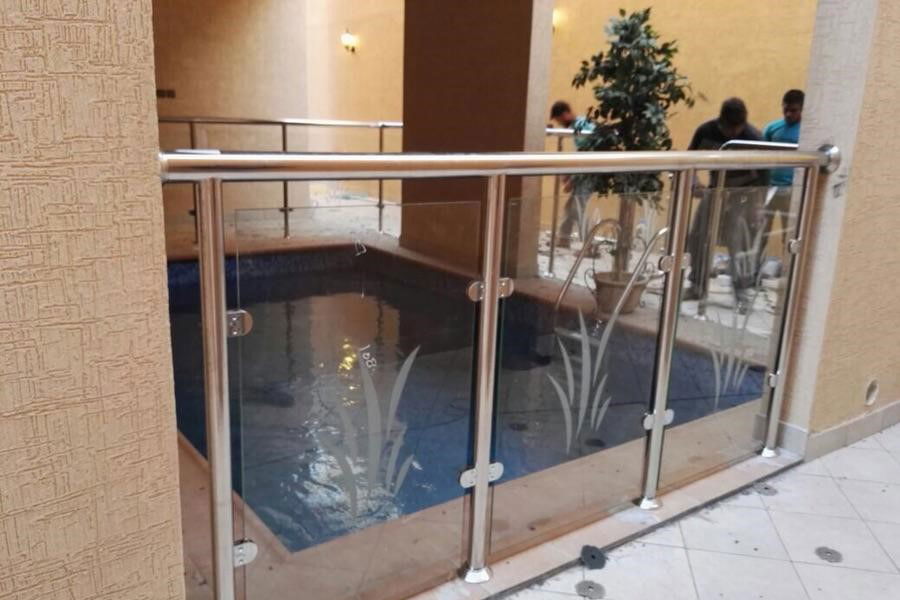 تركيب درابزين زجاج بالدمام