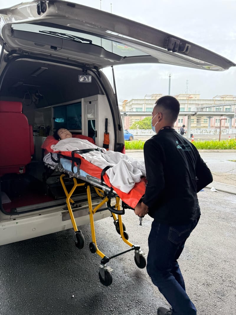 FIRST RESPONDERS (AMBULANCE)