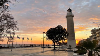 Ανακαλύψτε την Αλεξανδρούπολη, την παραθαλάσσια πύλη της Θράκης που συνδυάζει θάλασσα, πολιτισμό και φιλοξενία