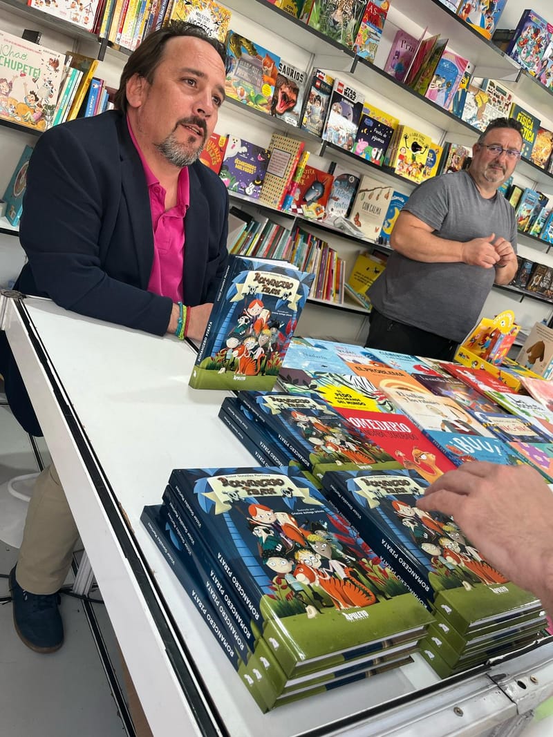 Firma de ejemplares el domingo 18 de mayo en Fuenlabrada