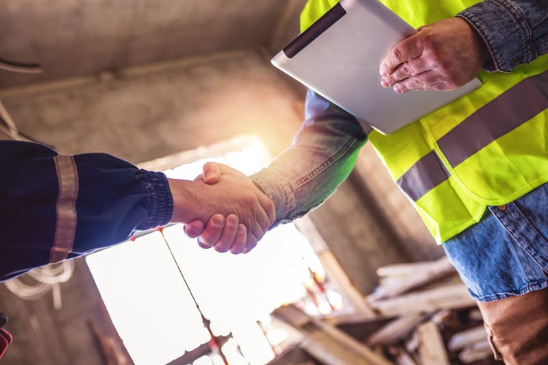 💲 Optimización de Costos. Negociación con proveedores, eficiencia en gastos.