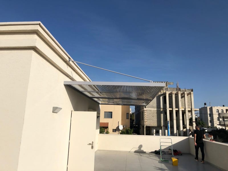 פתרונות הצללה מתקדמים בהתאמה לכל חלל חוץ