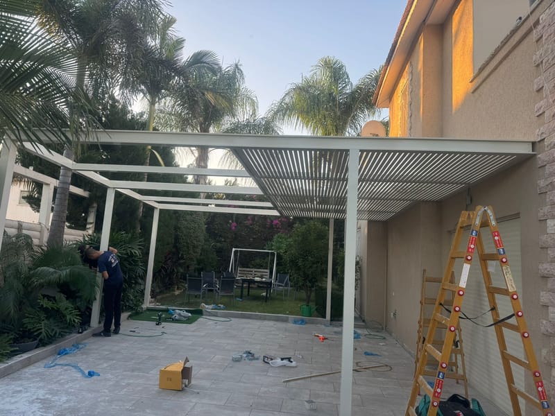 פתרונות הצללה מתקדמים בהתאמה לכל חלל חוץ