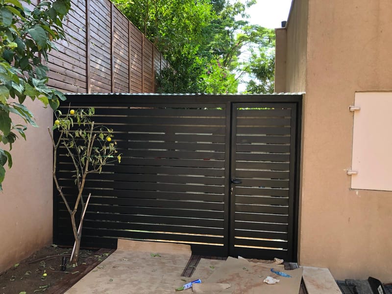 שילוב של עיצוב, איכות ובידוד מושלם