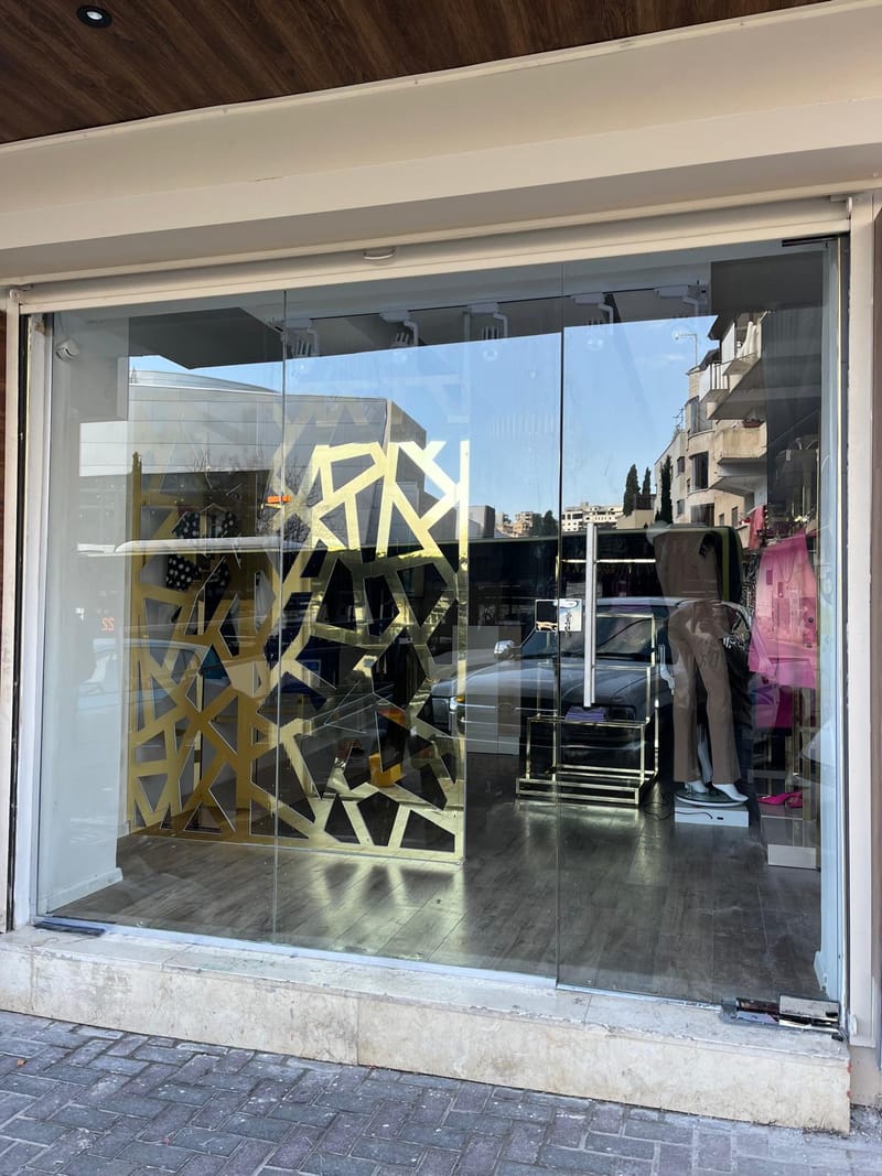 שילוב של עיצוב, איכות ובידוד מושלם