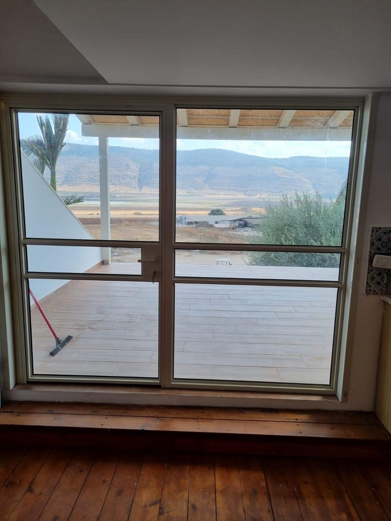 שילוב של עיצוב, איכות ובידוד מושלם