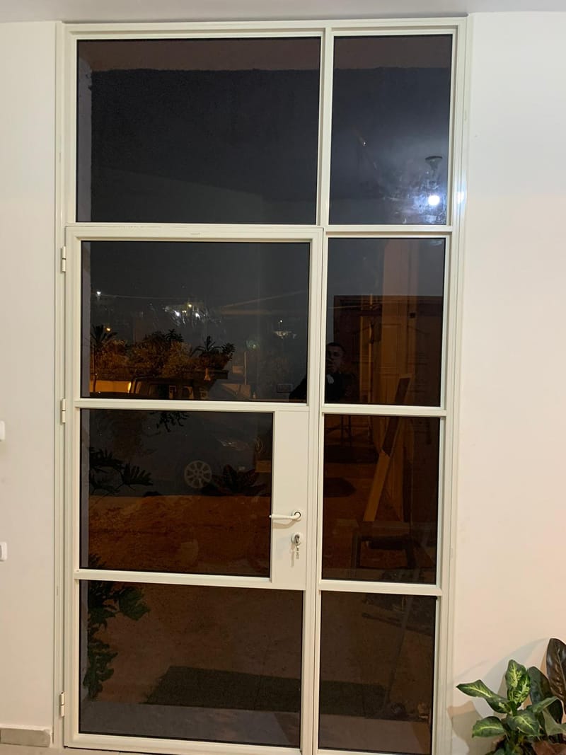 שילוב של עיצוב, איכות ובידוד מושלם