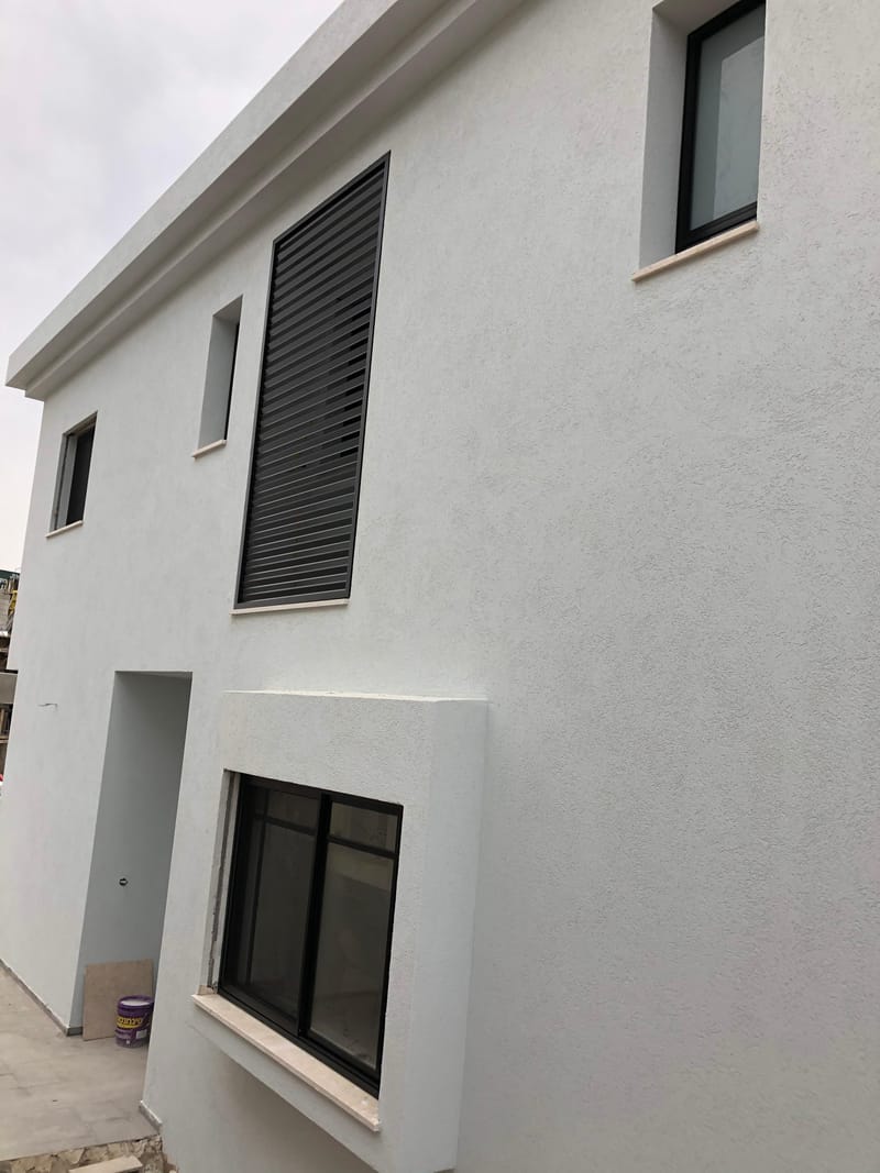 שילוב של עיצוב, איכות ובידוד מושלם