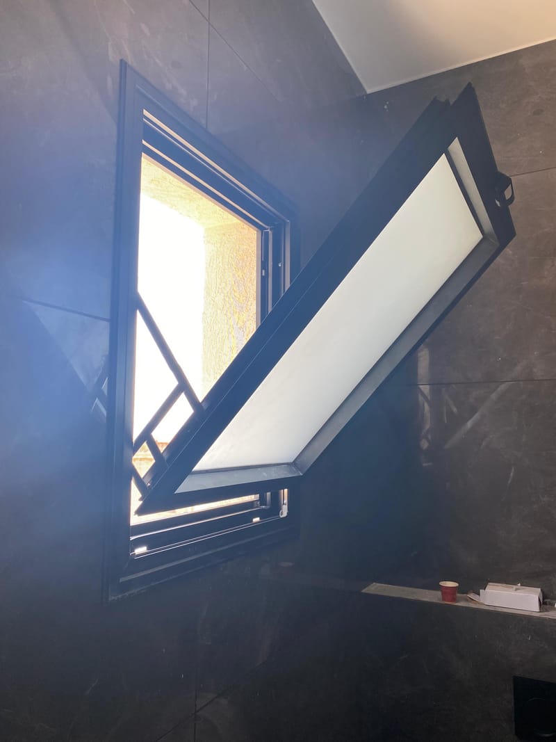 שילוב של עיצוב, איכות ובידוד מושלם