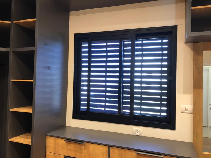 שילוב של עיצוב, איכות ובידוד מושלם