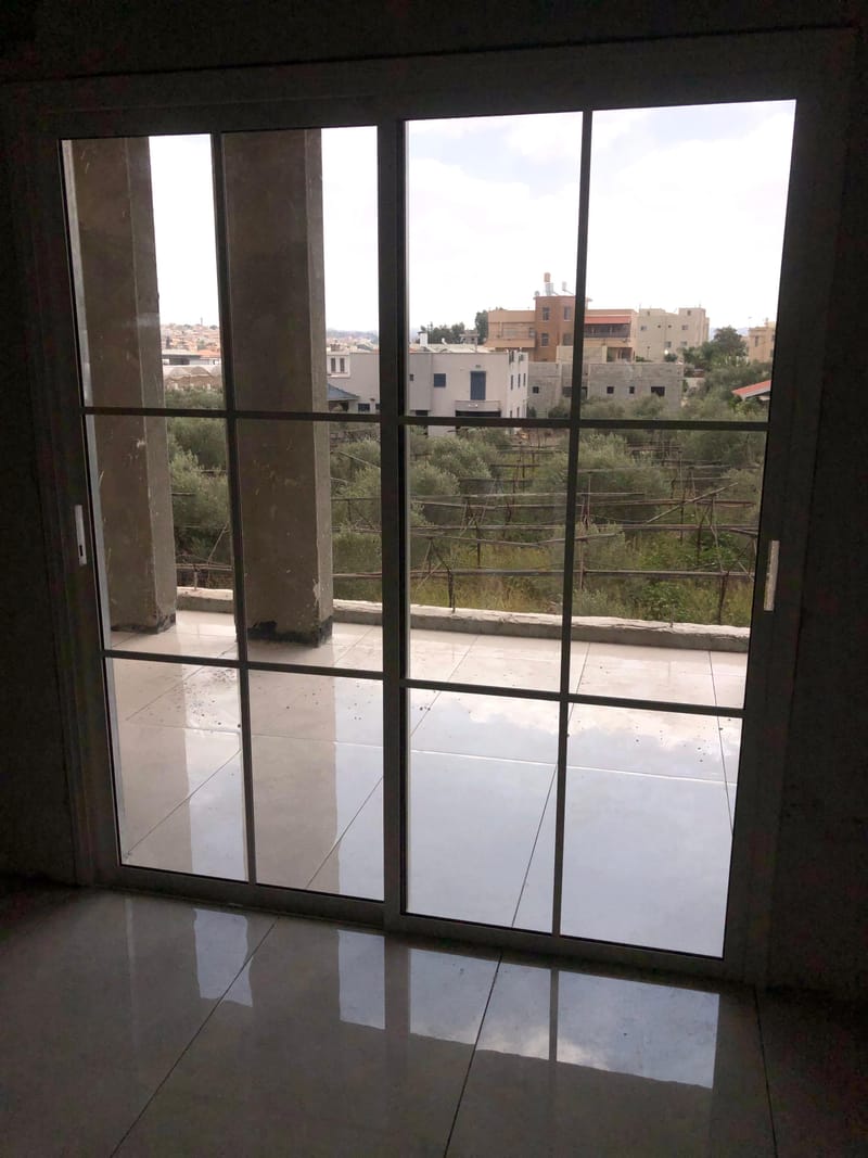 שילוב של עיצוב, איכות ובידוד מושלם