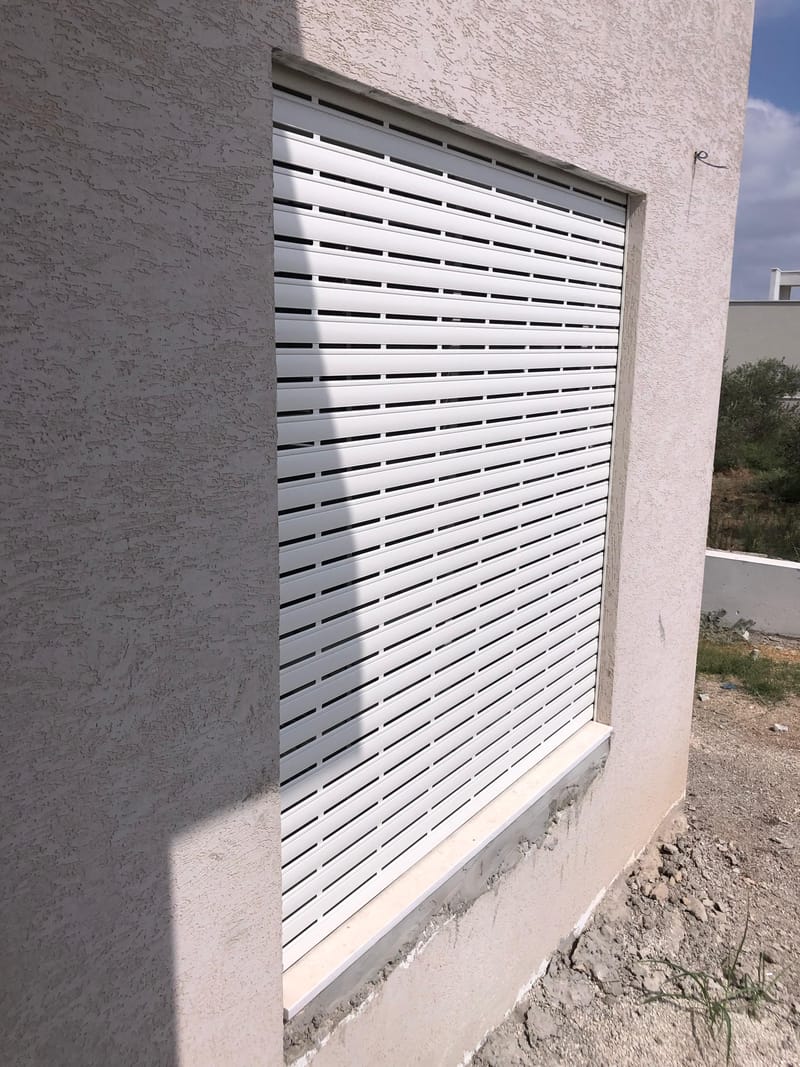 שילוב של עיצוב, איכות ובידוד מושלם